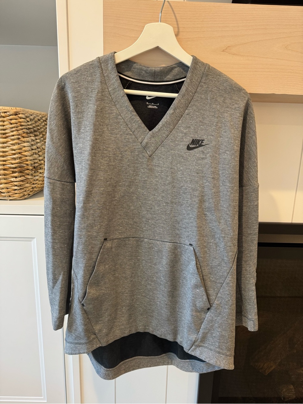 Nike Sportswear Tech Fleece V-Neck Sweatshirt Gray Black Women’s Medium